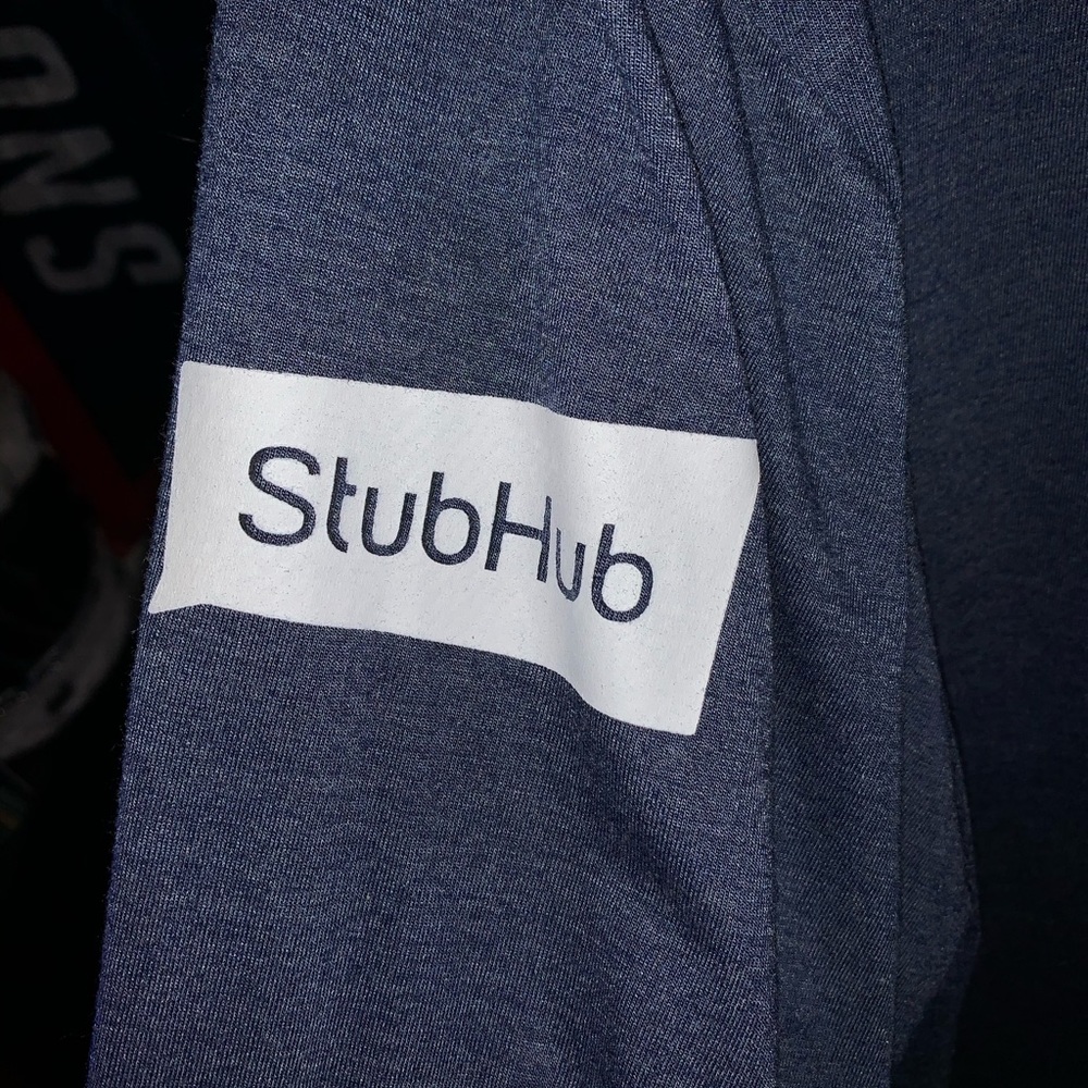 Cubs pullover - Picture 3 of 4
